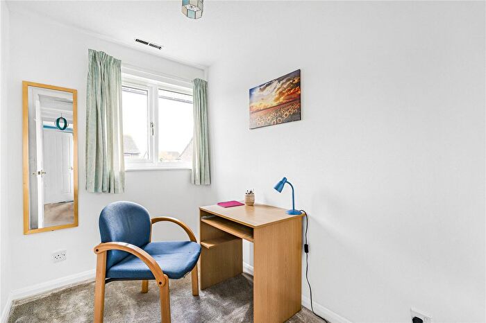 3 Bedroom Semi-Detached House For Sale In Weldon Road, Marston, Oxford, OX3