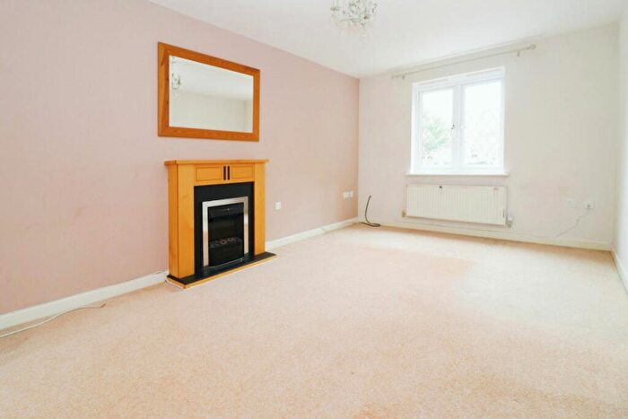 3 Bedroom Terraced House For Sale In The Furlong, Bedford, MK43
