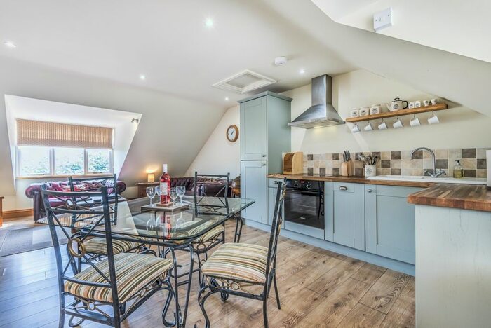 2 Bedroom Cottage To Rent In High Street, Batheaston, Bath, BA1