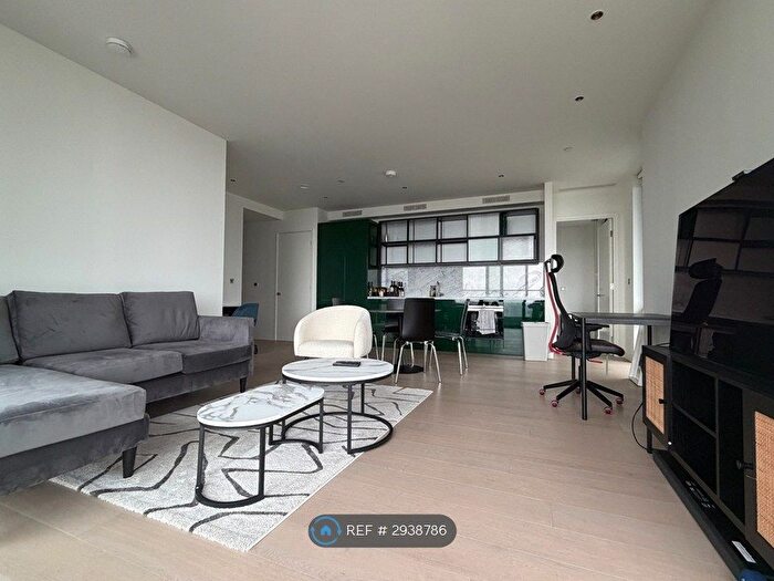 2 Bedroom Flat To Rent In Bagshaw Building, London, E14