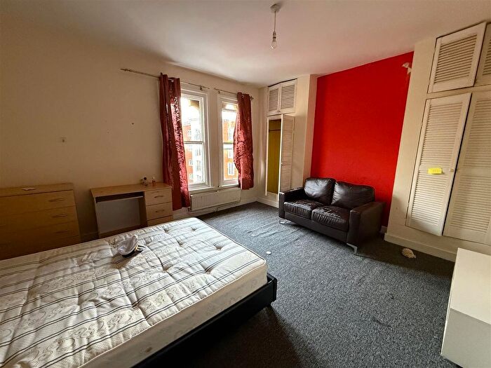 6 Bedroom Property For Sale In Waterworks Road, Birmingham, B16