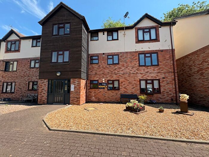 2 Bedroom Flat For Sale In Charnwood Road, Shepshed, LE12