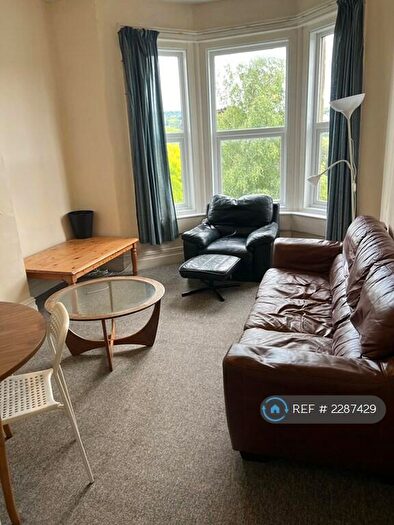 6 Bedroom Semi-Detached House To Rent In Lower Oldfield Park, Bath, BA2