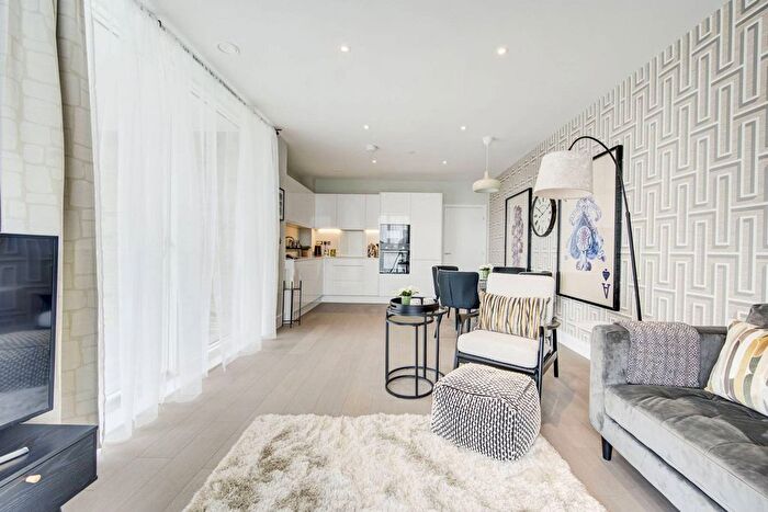 2 Bedroom Flat For Sale In Unit Bookbinder Point, Acton, W3