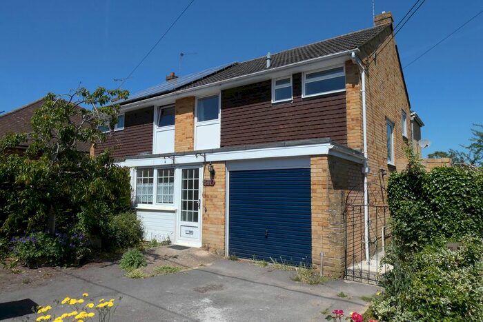 4 Bedroom Semi-Detached House To Rent In New Road, Durrington, Wiltshire, SP4