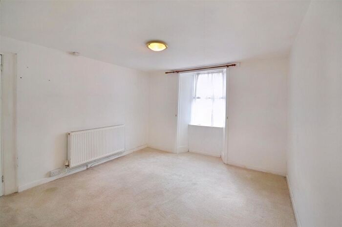 3 Bedroom Terraced House For Sale In William Street, Cardigan, SA43