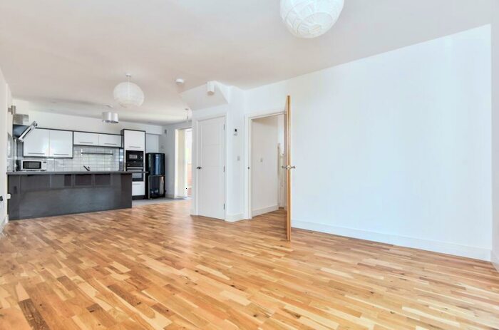 4 Bedroom House To Rent In Springbank Road, London, SE13