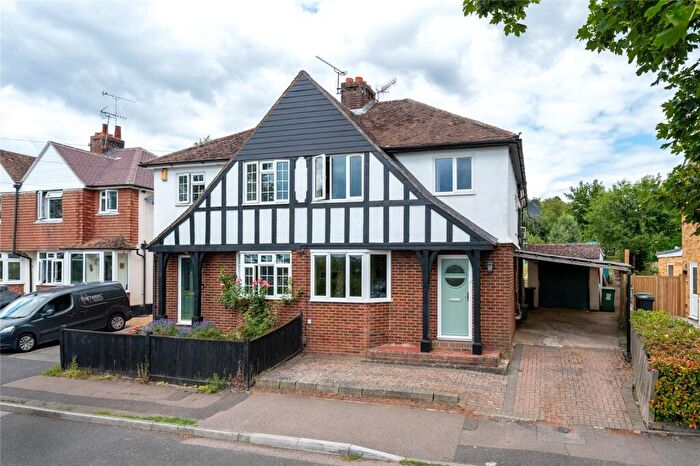 4 Bedroom Semi Detached House For Sale In Bull Orchard, Barming, Maidstone, ME16