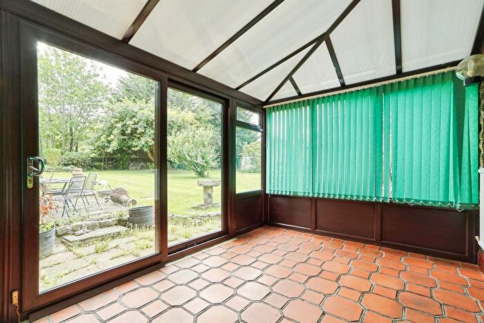 2 Bedroom Detached House For Sale In Vernon Place, Stanningley, Pudsey, LS28