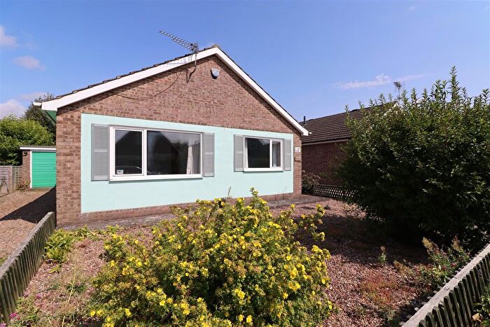 2 Bedroom Detached Bungalow For Sale In Westfield Road, Pocklington, York, YO42