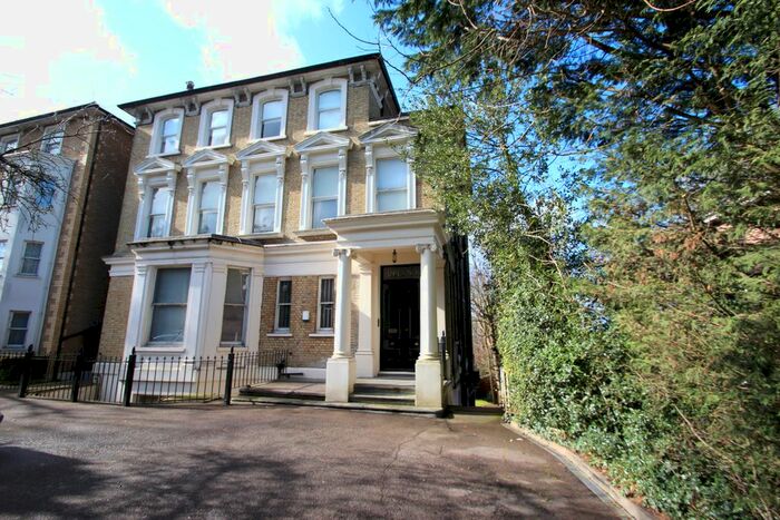 3 Bedroom Flat To Rent In London Road, Harrow, HA1