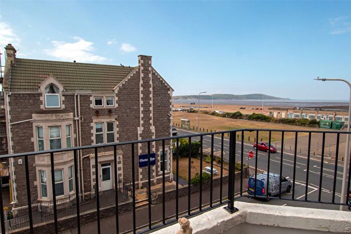 2 Bedroom Flat For Sale In Beach Road, Weston-Super-Mare, Somerset, BS23