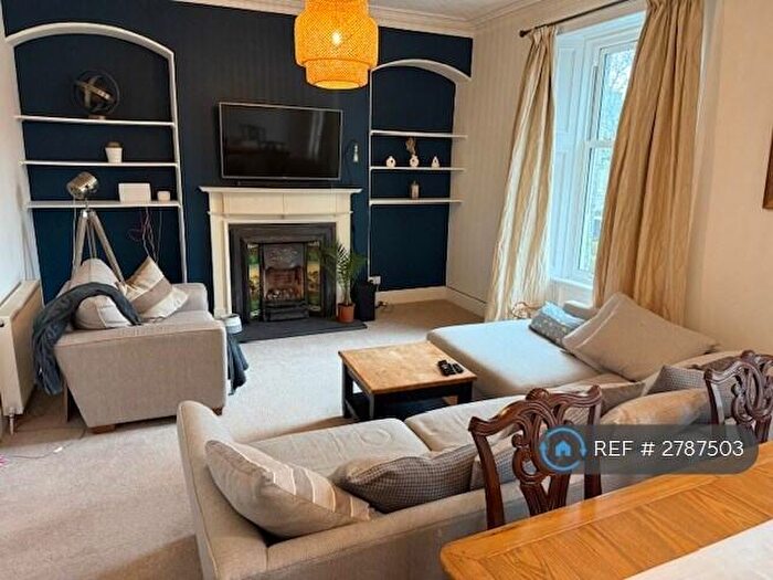 3 Bedroom Terraced House To Rent In Brighton Place, Aberdeen, AB10