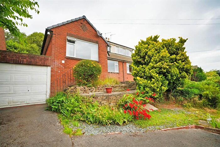 4 Bedroom Semi-Detached Bungalow For Sale In Sunnybank Road, Greetland, Halifax, HX4