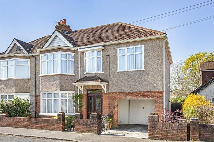 5 Bedroom Semi Detached House For Sale In Stanwell Road, Ashford, TW15