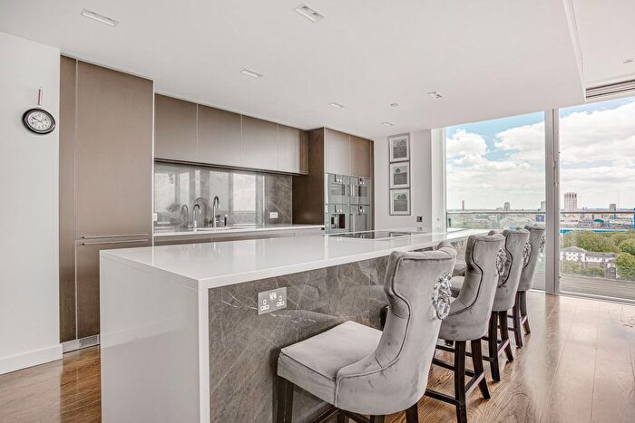 3 Bedroom Flat To Rent In Lillie Square, Chelsea Village, SW6