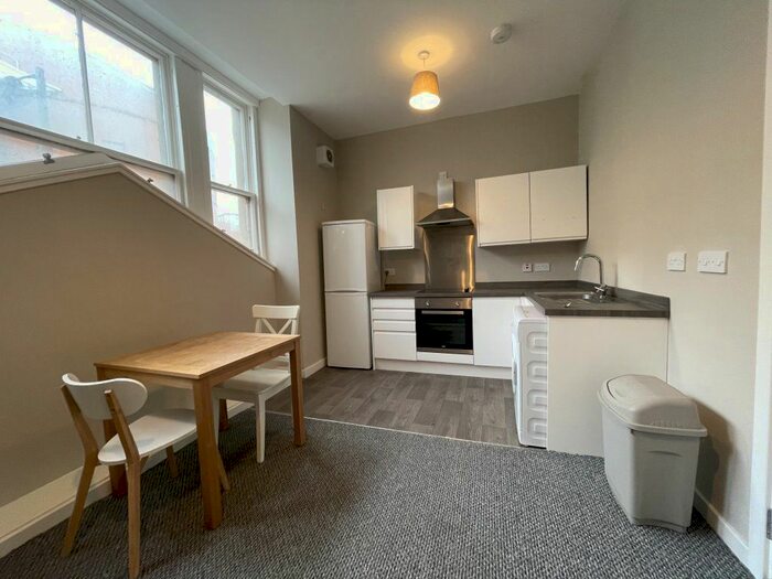 2 Bedroom Flat To Rent In West Bell Street, Dundee, DD1