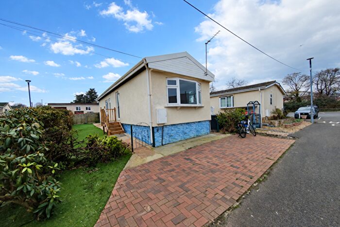 2 Bedroom Park Home For Sale In Rydon Lane, Exeter, EX2