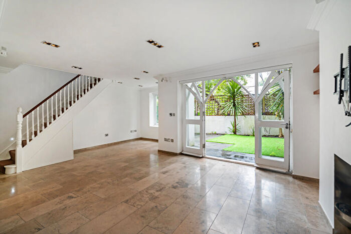 4 Bedroom House For Sale In Hamilton Gardens, London, NW8