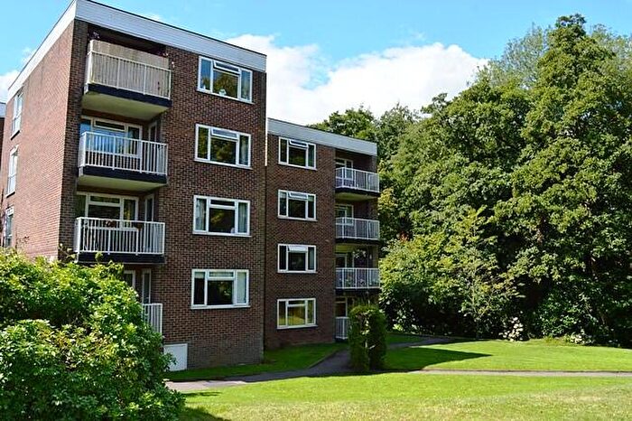 2 Bedroom Apartment To Rent In Bedroom Apartment St Floor In Godalming, GU7