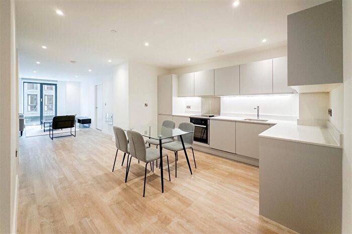2 Bedroom Apartment To Rent In Silkbank Wharf, M5