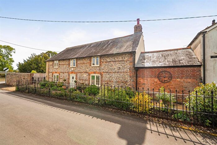 3 Bedroom Detached House For Sale In East Street, Winterborne Kingston, Blandford Forum, DT11