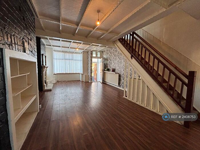 4 Bedroom Terraced House To Rent In Davenport Terrace, Manchester, M9