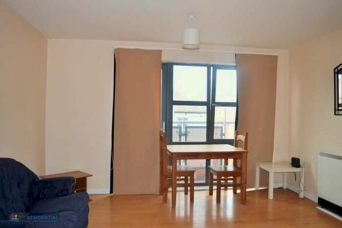 2 Bedroom Flat To Rent In Trippet Lane, Sheffield, South Yorkshire, Uk, S1