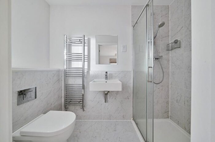 2 Bedroom End Of Terrace House For Sale In Highwood Avenue, North Stoneham Park, Eastleigh, SO50