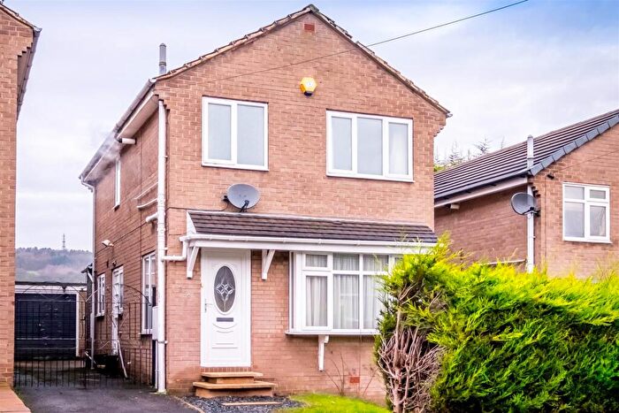 3 Bedroom Detached House For Sale In Norwood Road, Huddersfield, HD2