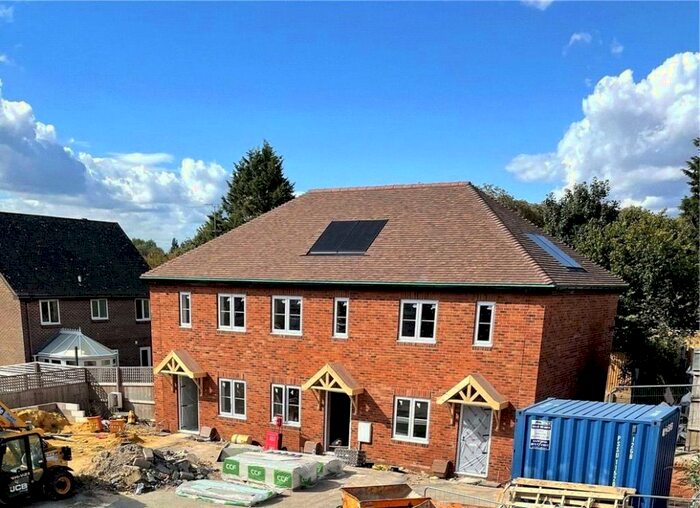 2 Bedroom Terraced House To Rent In Prospect Place, Prospect Road, Alresford, Hampshire, SO24