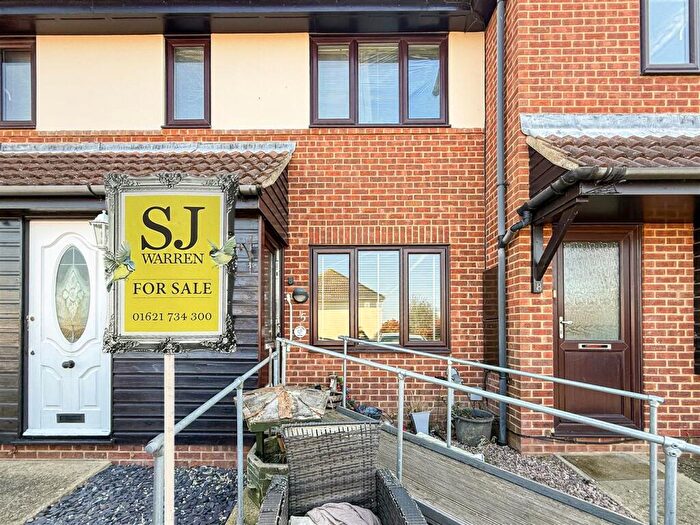 1 Bedroom Flat For Sale In Pantile Hill, Southminster, CM0