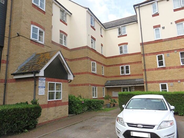 Studio For Sale In Lewes Close, Grays, Essex, RM17