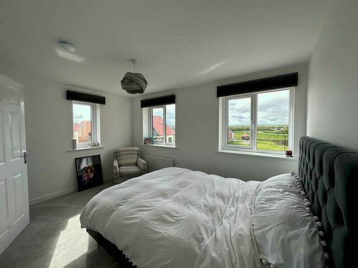 3 Bedroom Semi-Detached House To Rent In Speckledwood Way, Newcastle Upon Tyne, NE13