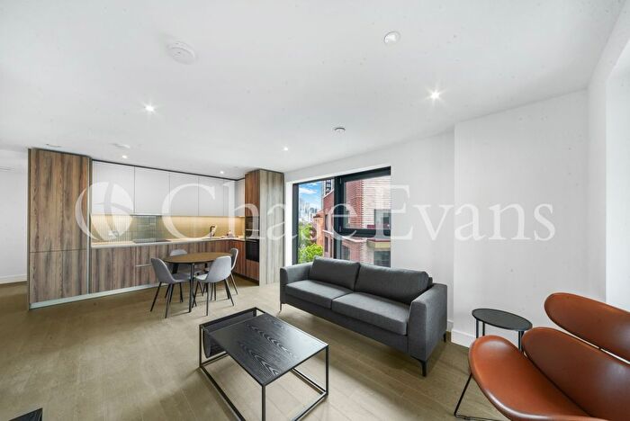 2 Bedroom Flat To Rent In Park Amp; Sayer, Hewson Way, Elephant Amp; Castle, London, SE17