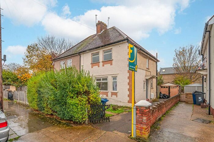 3 Bedroom Semi Detached House For Sale In Lily Gardens, Perivale, Wembley, HA0