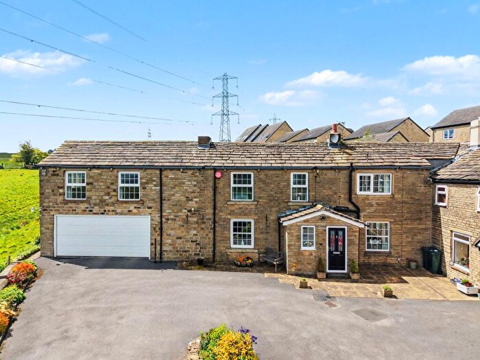 4 Bedroom Cottage For Sale In Warren House Lane, Huddersfield, HD3