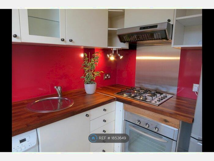 1 Bedroom Flat To Rent In Devonshire Road, London, SE23