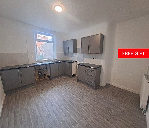 3 Bedroom Property To Rent In High Street, Willington, Crook, DL15