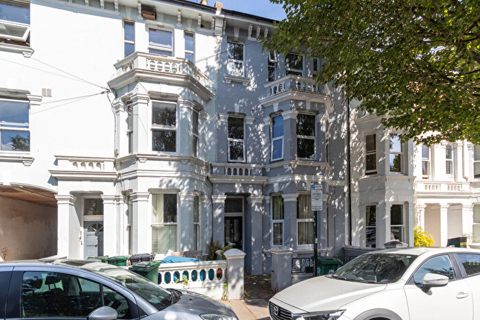 8 Bedroom Terraced House For Sale In Shaftesbury Road, Brighton, BN1