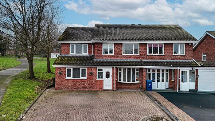 5 Bedroom Semi-Detached House For Sale In Cornel, Tamworth, Staffordshire, B77