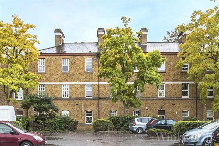1 Bedroom Flat To Rent In Avonley Road, London, SE14