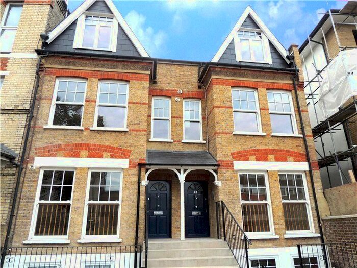 2 Bedroom Flat To Rent In Wellesley Road, Croydon, CR0