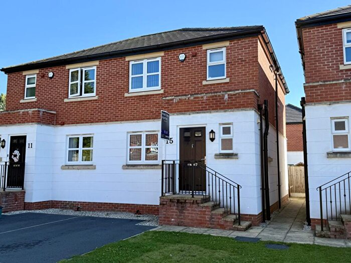 3 Bedroom House To Rent In Lock Lane, Thorne, Doncaster, DN8