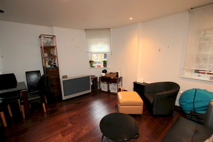 2 Bedroom Apartment To Rent In King Henry Terrace, Sovereign Court, Wapping, E1W