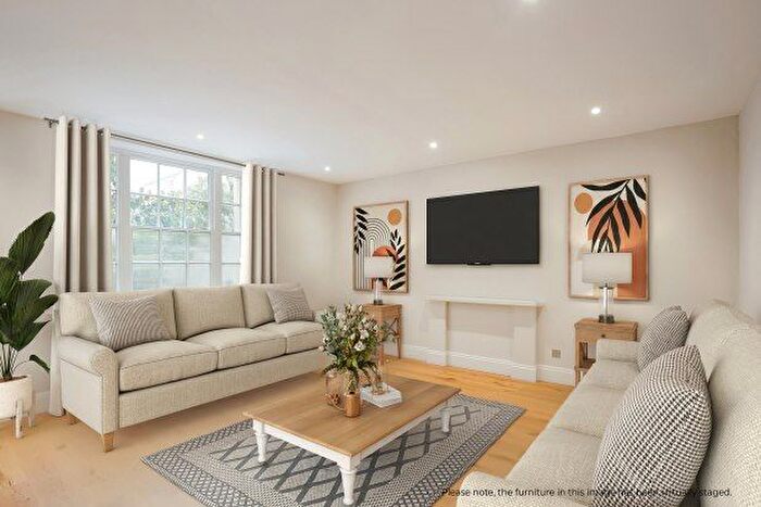 2 Bedroom Flat To Rent In Eaton Place, London, SW1X