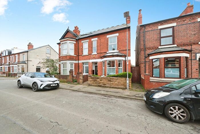 3 Bedroom Semi Detached House For Sale In Ashwell Street, Netherfield, Nottingham, Nottinghamshire, NG4