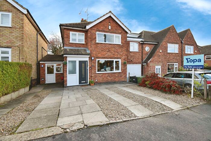 4 Bedroom Detached House For Sale In Bollington Road, Leicester, LE2