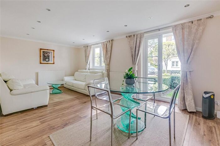 2 Bedroom Flat To Rent In Lisson Grove, Marylebone, London, NW1