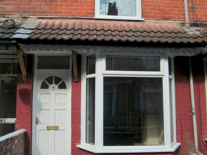 2 Bedroom Terraced House To Rent In Floral Avenue, Rensburg Street, Hull, HU9
